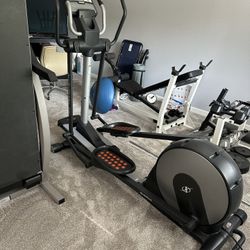 Nordic Track Elliptical Machine 