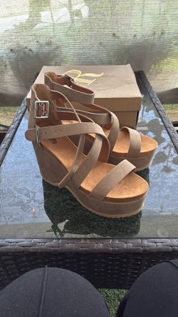 Charlotte Russie Size 9
