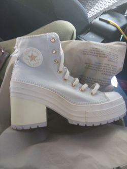 Brand new converse wedge's