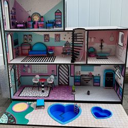  Dollhouse with Some Furnitures  & Pool – Barbie / LOL Style Dream House