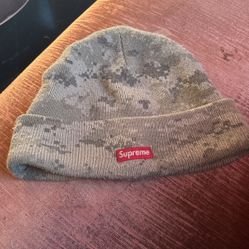 Supreme Camo Beanie Box Logo