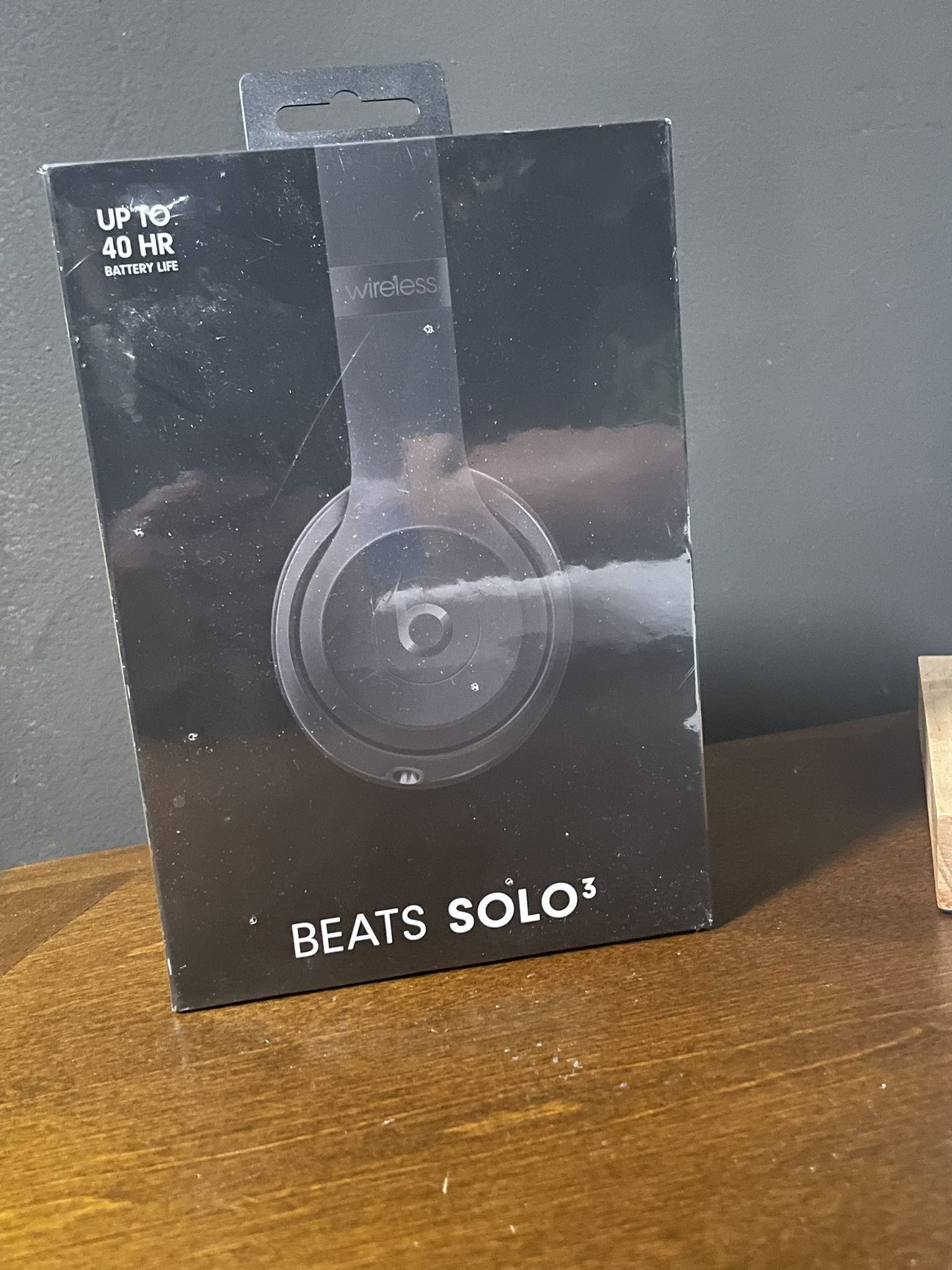 Beats by Dr. Dre Beats Solo 3 Wireless Bluetooth Headphones Matte Black