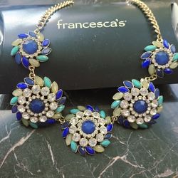 New Stunning Francesca’s Gold Tone Multicolored Acrylic With White Rhinestone Studded Floral Necklace With Earrings