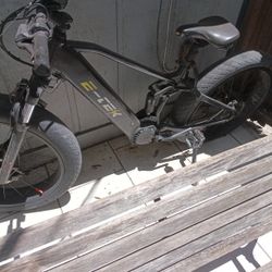Etek