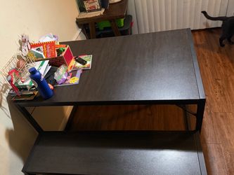 Apartment friendly table