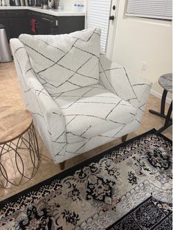 2 beautiful arm chair or couch