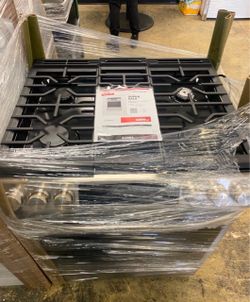 Stove washer dryer refrigerator oven range
