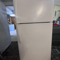 Frigidaire Refrigerator Top Mount 