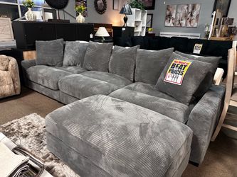 Stunning modular sectional! $899 🩶🔥