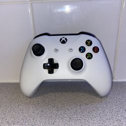 Bluetooth Xbox One Controller
