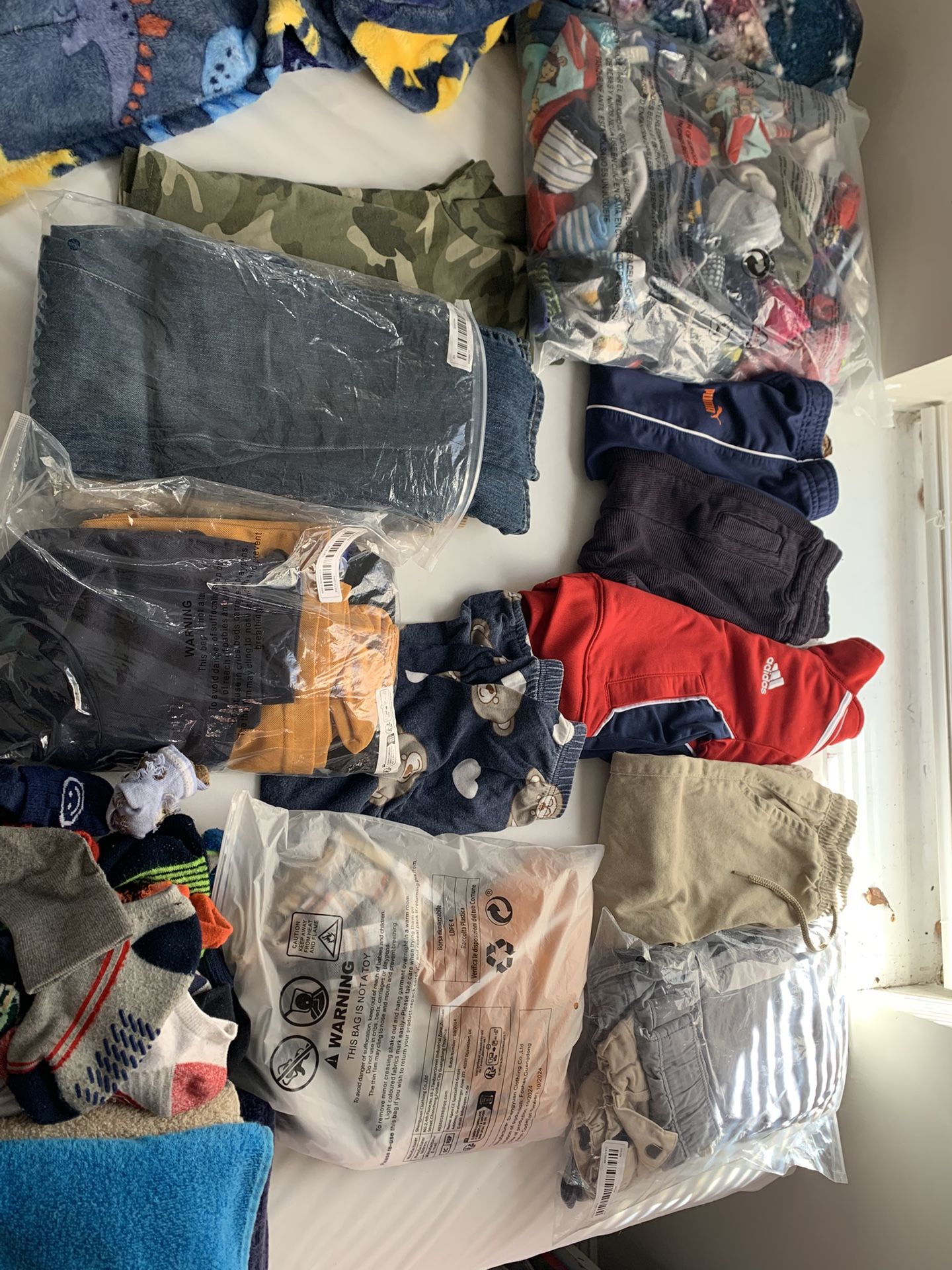 TODDLER BOYS MIXED SIZED&SEASONS LOT