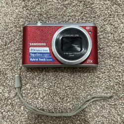 Samsung WB350F 16.3 MP Digital Camera 21x Zoom