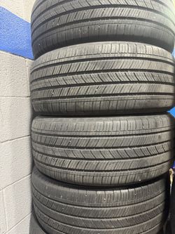 SET OF 4 MICHELIN 225/50/17