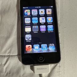 APPLE IPOD TOUCH 8GIG