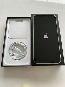 Apple iPhone 12 Pro Max - 512GB - Silver (Unlocked)

