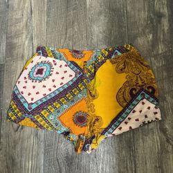 Women’s Shorts. Paisley Print. Mustard Yellow. Size 10. Double Lined. Lightweight.