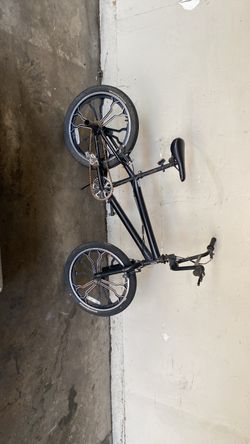 Black Mongoose bike 