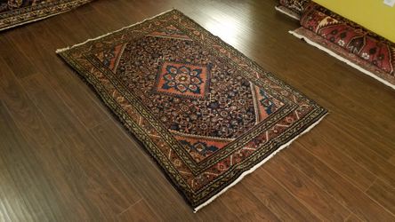 Enjilas Persian Rug | 3'6" × 5'2"