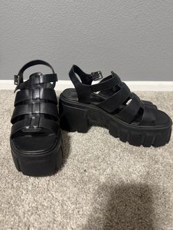 Black Platform Chunky Sandals