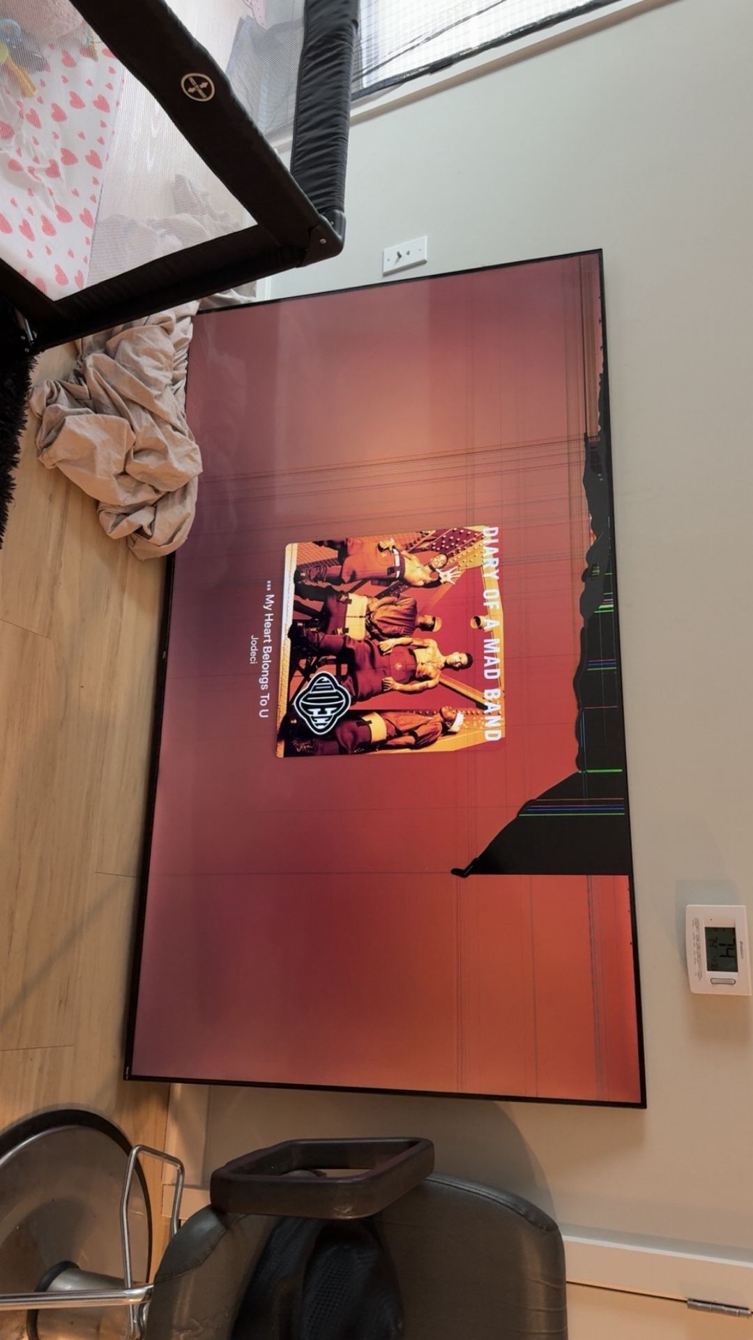 Broken Screen 75in