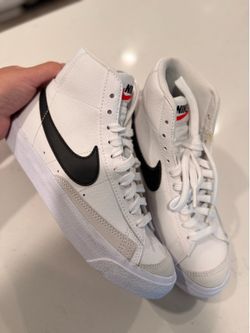 Nike Blazer Mid 77