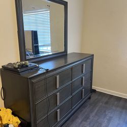 Queen Bedroom Furniture