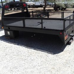 The "CM COMBO CHOICES" GOOSENECK FLATBED. auto parts accessories