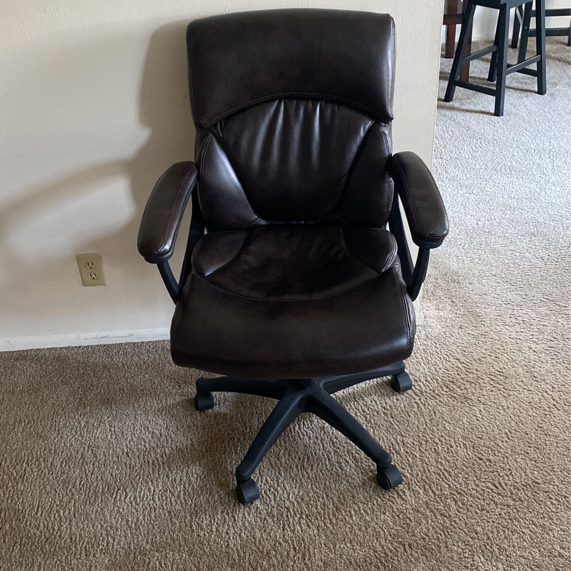 Like New Leather Office Chair