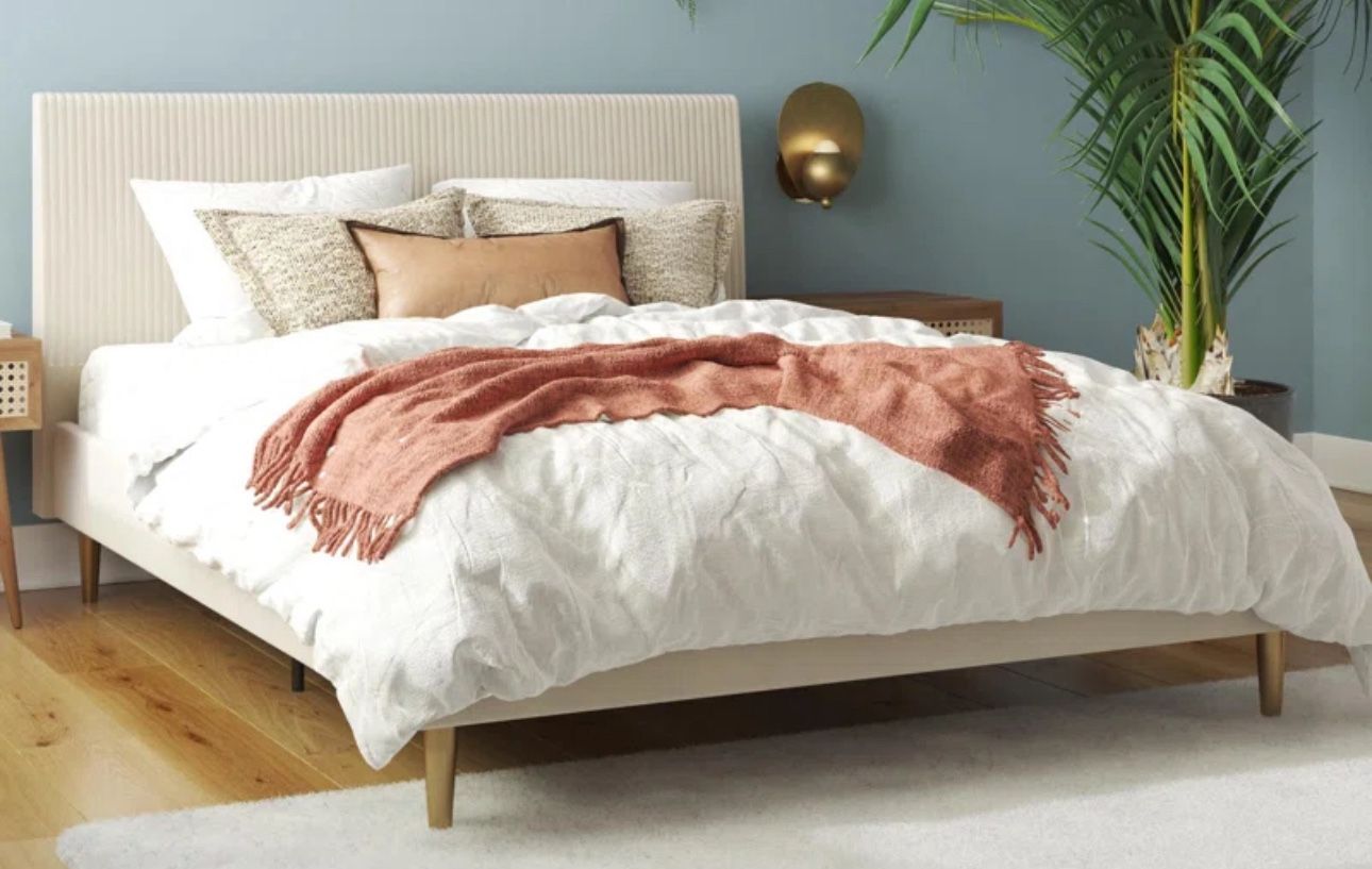 Queen Bed Frame With Casper Mattress