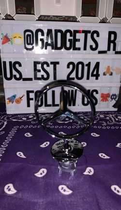 Mercedes benz hood ornament