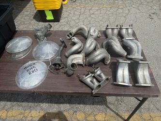 Vw parts Dcnf no name manifolds $60 
Deano end casting sets 3 sets available $80 a set
Ported and extended end castings $60
Shifter $40
Headlight lens