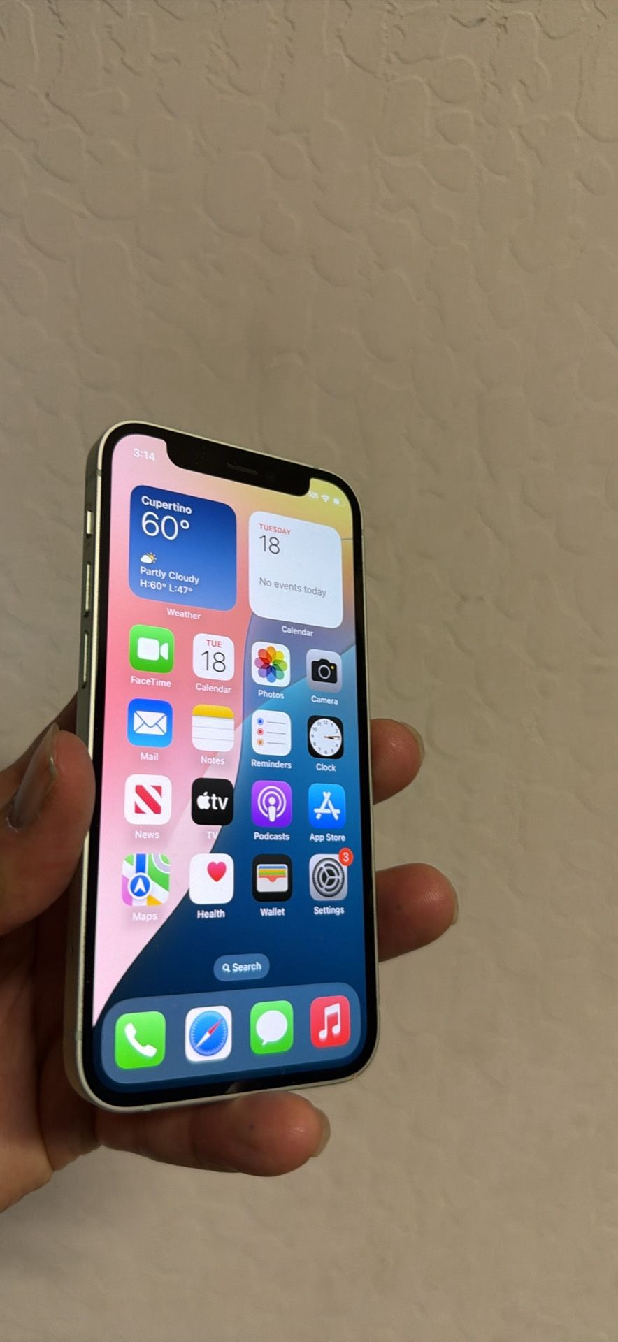 iPhone 12 Mini. Like New And Unlocked! With Free 1 Month Verizon!