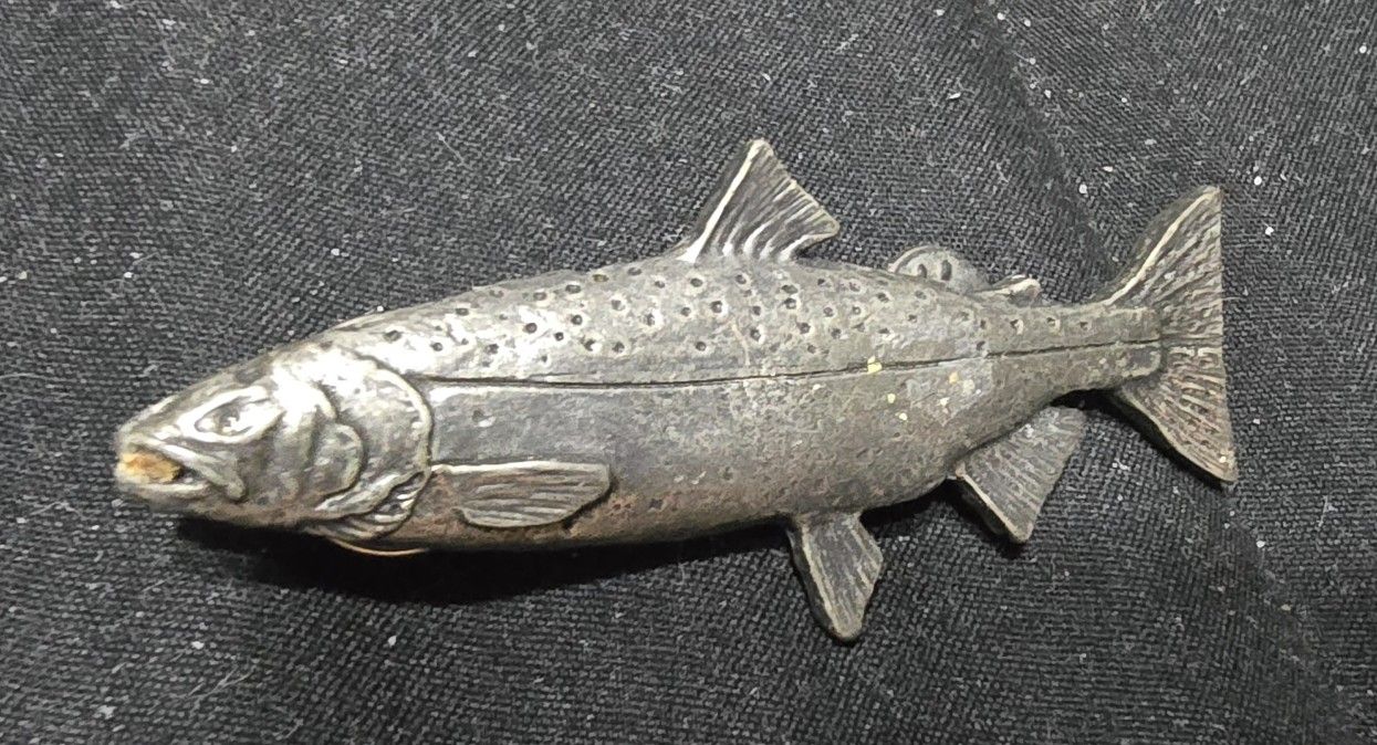 Fishing Hat Pin