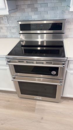 KitchenAid Electric Freestanding Range 30 Inch Wide 6.7 Cu. Ft. Electric Freestanding Range with Double Ovens and Even-Heat