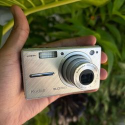 Kodak EasyShare V550 Digital Camera