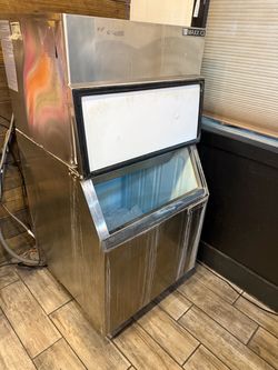 Commercial Ice Machine MAXX ICE MIM452 with Ice Storage Bin – Stainless Steel