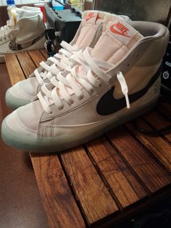 Blazer Size 9.5 Women  7.5 In Me N