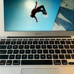 Apple Macbook Air 13" Working Fine
