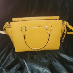 Micheal Kors Mustard Yellow Purse 
