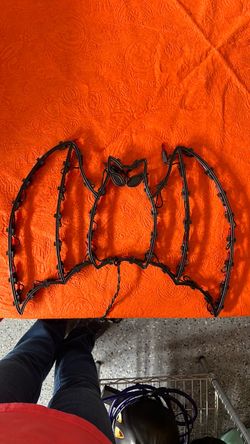 Lighted bat Halloween decor