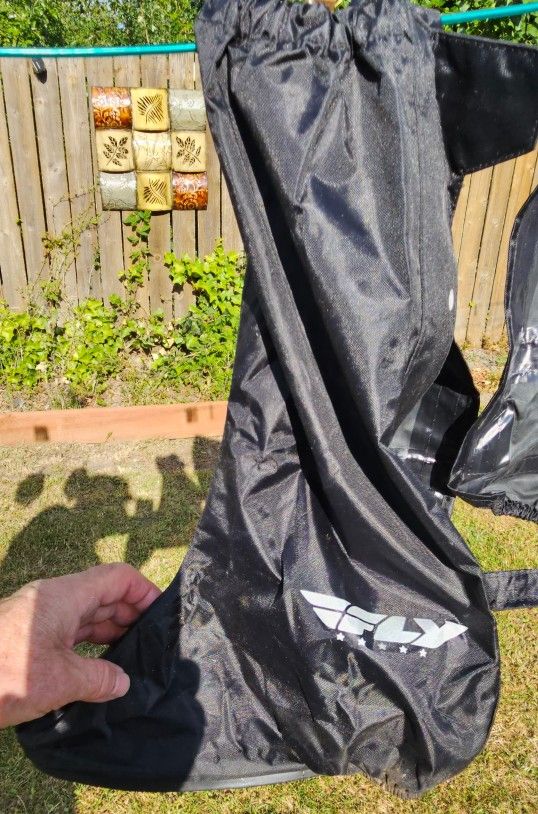 $30 - Complete Motorcycle Rainsuit (Jacket, Pants & Boot Covers)