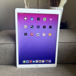 Apple iPad Pro 12.9" (2nd Gen) | 64GB | Wi-Fi + Cellular (Unlocked)