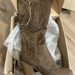 Women’s Knee High Boots 