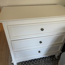 Chest Of Drawers / Night Stand 