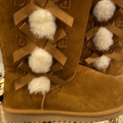 Ugg Bailey Boot Size 6