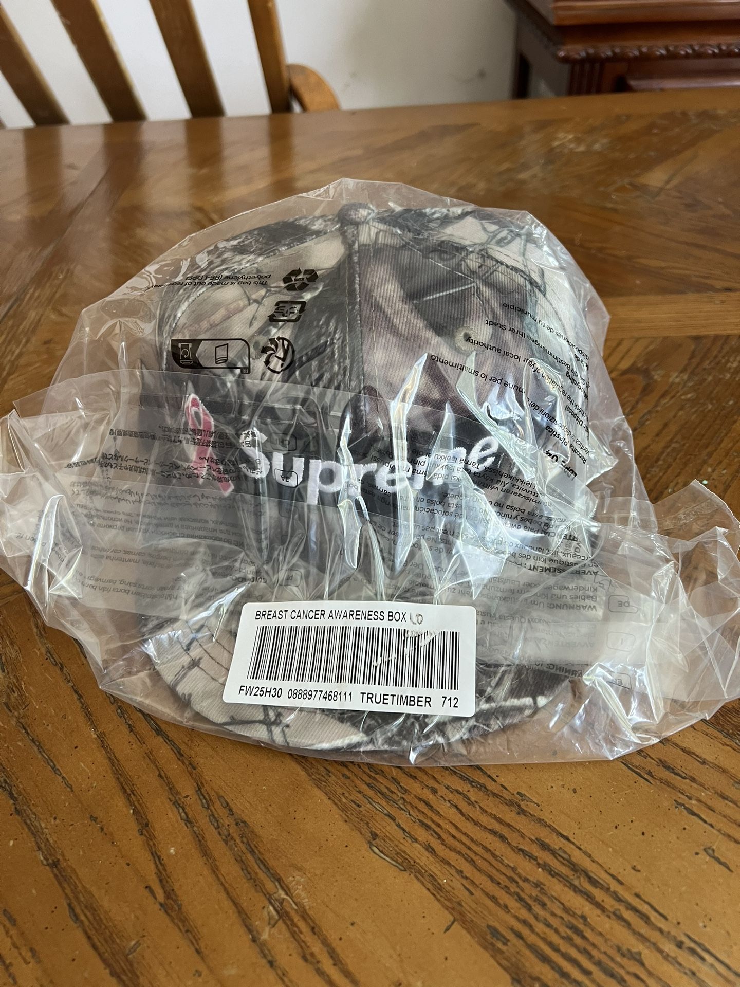 Supreme x New Era Breast Cancer Awareness Box Logo Fitted Hat Size 7 1/2