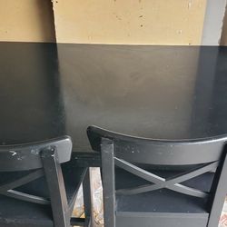 Solid Wood Dining Table And Chairs. Black