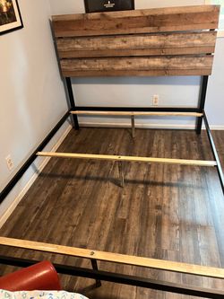 Metal bed Frame, Queen  bed