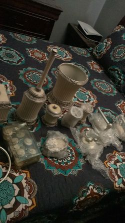 Bathroom set marble