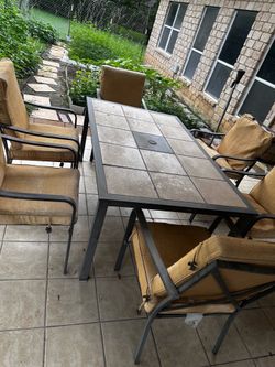 Outdoor Dining table set for 6